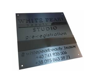 Фото Вывеска с рельефными объемными буквами 400х400 мм